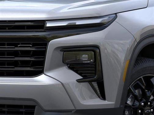 Sterling Gray Metallic 2026 Chevrolet Traverse LT