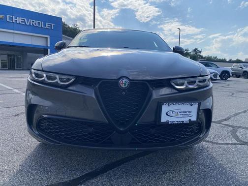Grigio Ascari Metallic 2024 Alfa Romeo Tonale Veloce