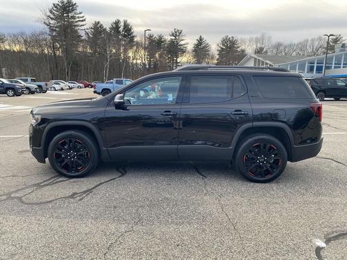 2023 GMC Acadia AWD SLT