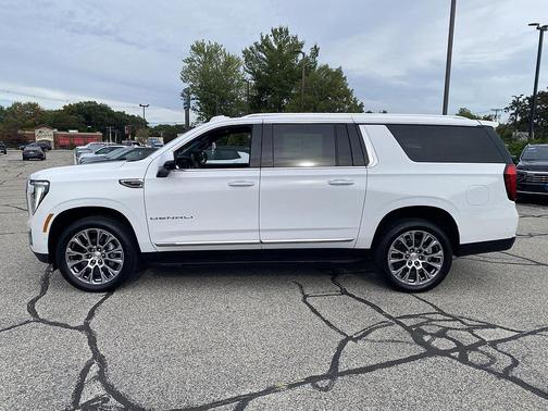 Summit White 2025 GMC Yukon XL Denali