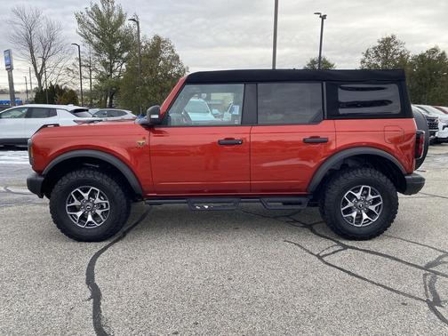 2023 Ford Bronco Badlands