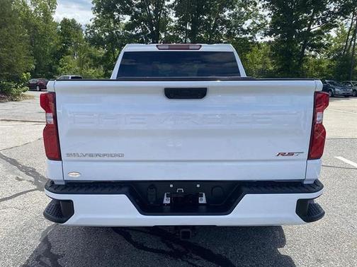 Summit White 2026 Chevrolet Silverado 1500 RST