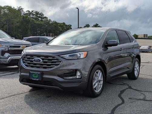 Carbonized Gray Metallic 2022 Ford Edge SEL