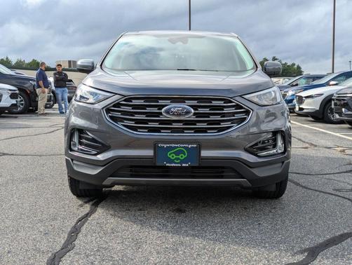 Carbonized Gray Metallic 2022 Ford Edge SEL