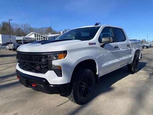 2023 Chevrolet Silverado 1500 Custom Trail Boss