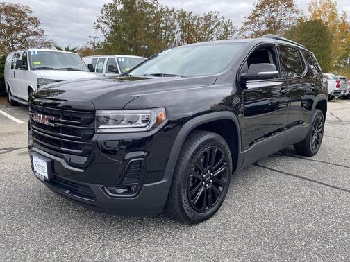 2023 GMC Acadia AWD SLT