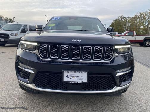 2025 Jeep Grand Cherokee Summit
