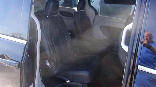 Black 2022 Chrysler Pacifica Touring-L