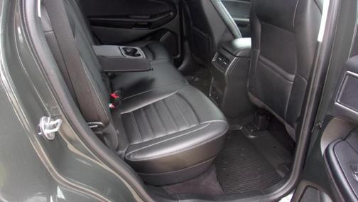 Green 2022 Ford Edge SEL