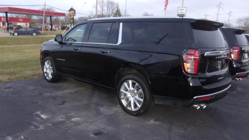 2022 Chevrolet Suburban High Country