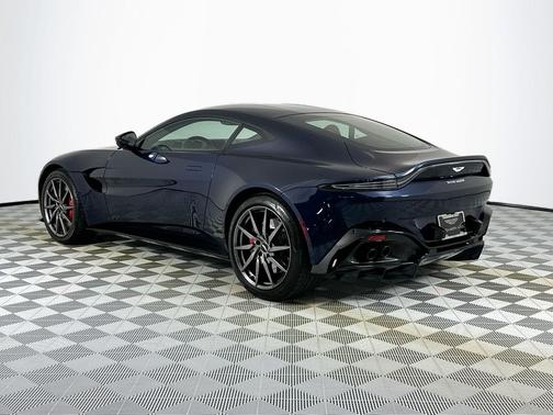 2020 Aston Martin Vantage Base