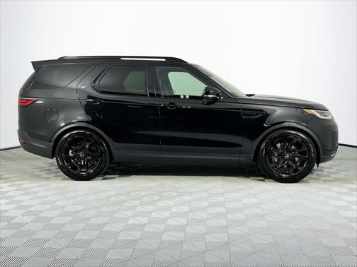 2025 Land Rover Discovery P300 S