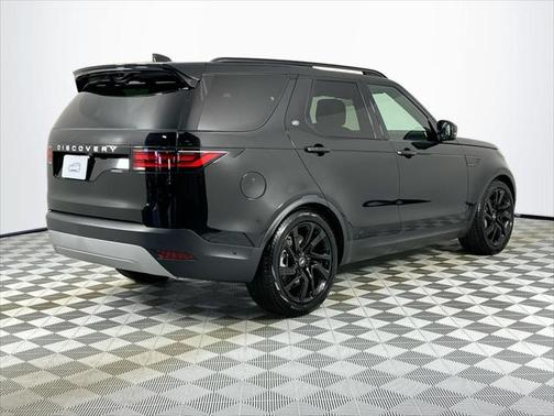 2025 Land Rover Discovery P300 S