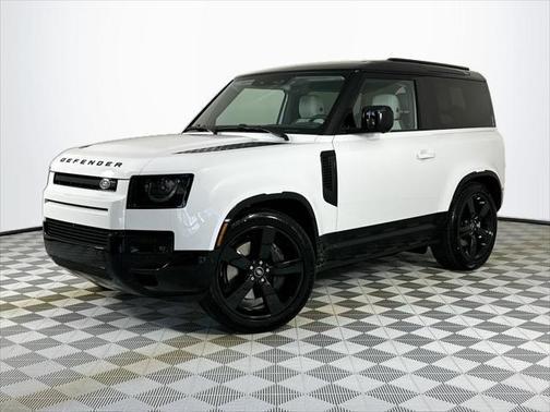 2025 Land Rover Defender 90 P400 X-Dynamic SE