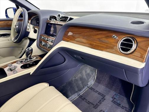 2023 Bentley Bentayga Azure
