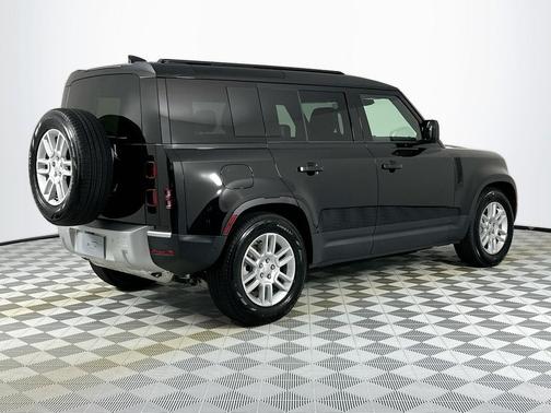 2025 Land Rover Defender 110 P300