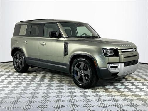 2025 Land Rover Defender 110 P300