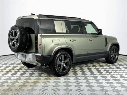 2025 Land Rover Defender 110 P300