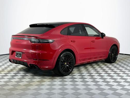 2023 Porsche Cayenne GTS