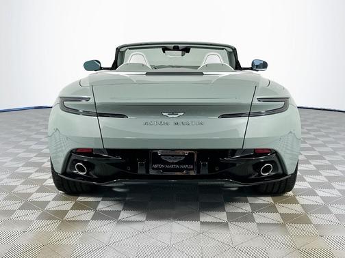 2026 Aston Martin DB12 Volante