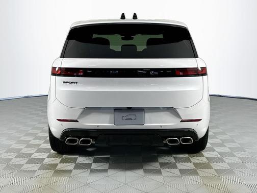 2025 Land Rover Range Rover Sport SE