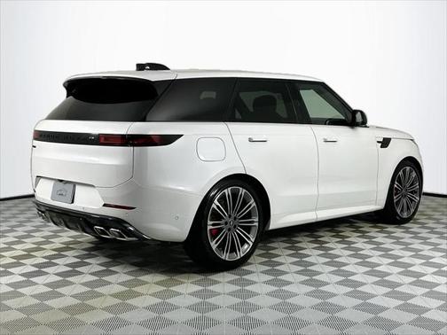 2025 Land Rover Range Rover Sport SE