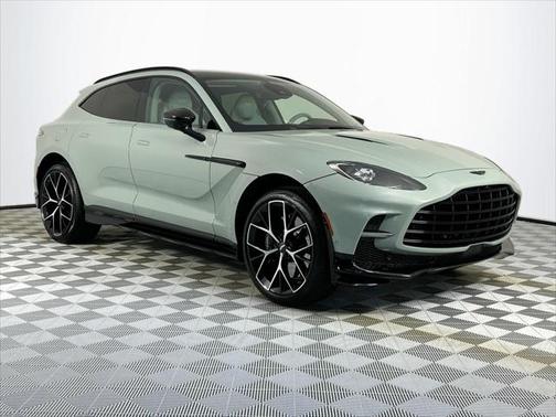 2025 Aston Martin DBX 707