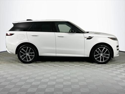 2023 Land Rover Range Rover Sport SE