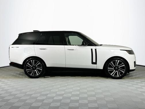 2023 Land Rover Range Rover P530 SE
