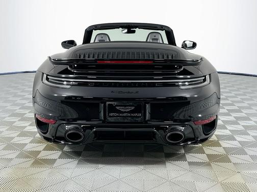 2022 Porsche 911 Turbo