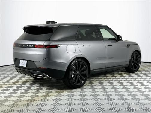 2025 Land Rover Range Rover Sport SE