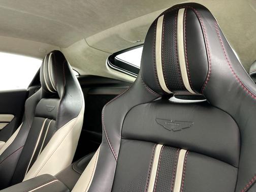 2021 Aston Martin Vantage Automatic