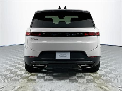 2025 Land Rover Range Rover Sport SE