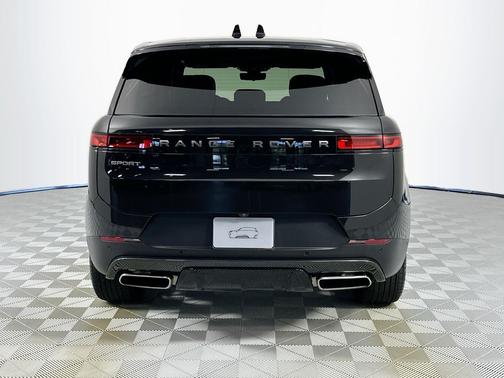 2024 Land Rover Range Rover Sport SE