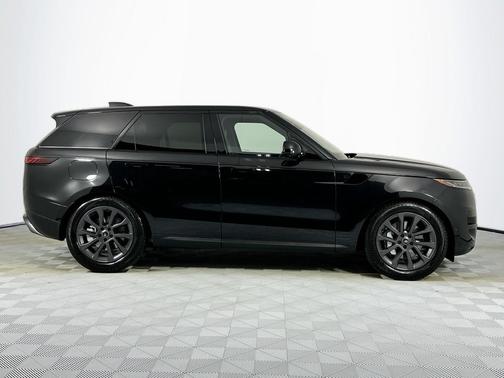 2024 Land Rover Range Rover Sport SE
