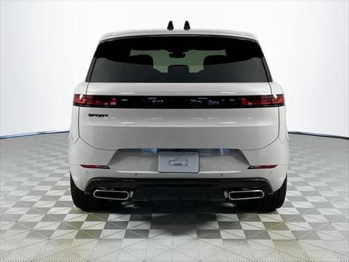 2025 Land Rover Range Rover Sport SE