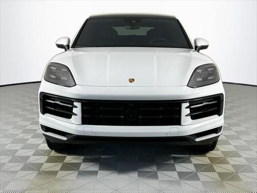 2024 Porsche Cayenne Base
