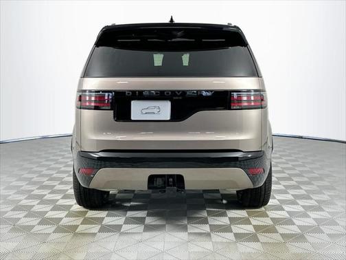2025 Land Rover Discovery P360 Dynamic SE