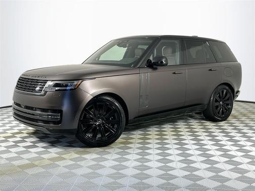 2025 Land Rover Range Rover P550e SE