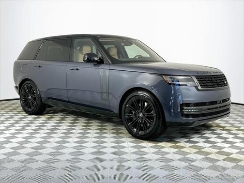 2025 Land Rover Range Rover P530 SE 7 Seat