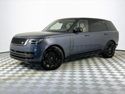 2025 Land Rover Range Rover P530 SE 7 Seat
