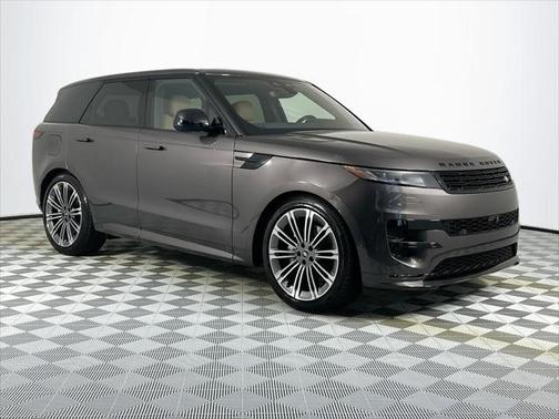 2025 Land Rover Range Rover Sport SE