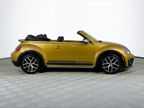 2017 Volkswagen Beetle 1.8T Dune