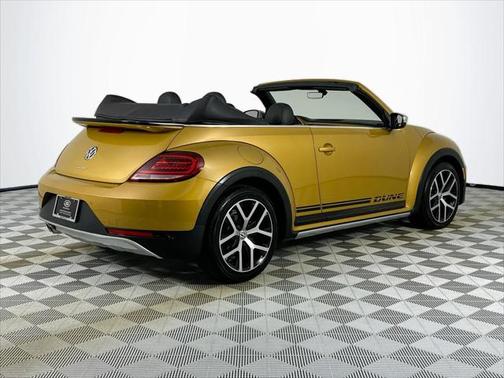 2017 Volkswagen Beetle 1.8T Dune