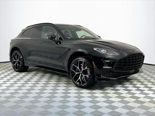 2025 Aston Martin DBX 707