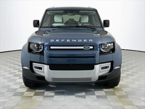 2025 Land Rover Defender 110 P300