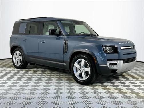 2025 Land Rover Defender 110 P300