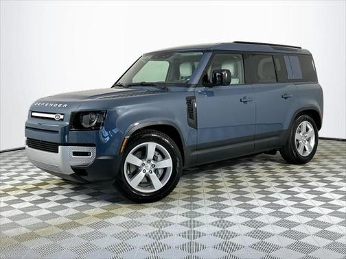 2025 Land Rover Defender 110 P300