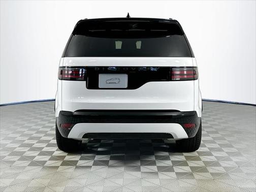 2025 Land Rover Discovery P300 Dynamic SE