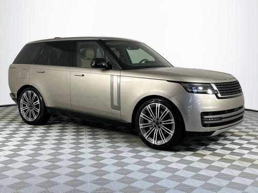 Gold 2026 Land Rover Range Rover P400 SE